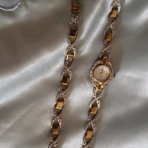 Watch and Bracelet Set Curved X Chain Design